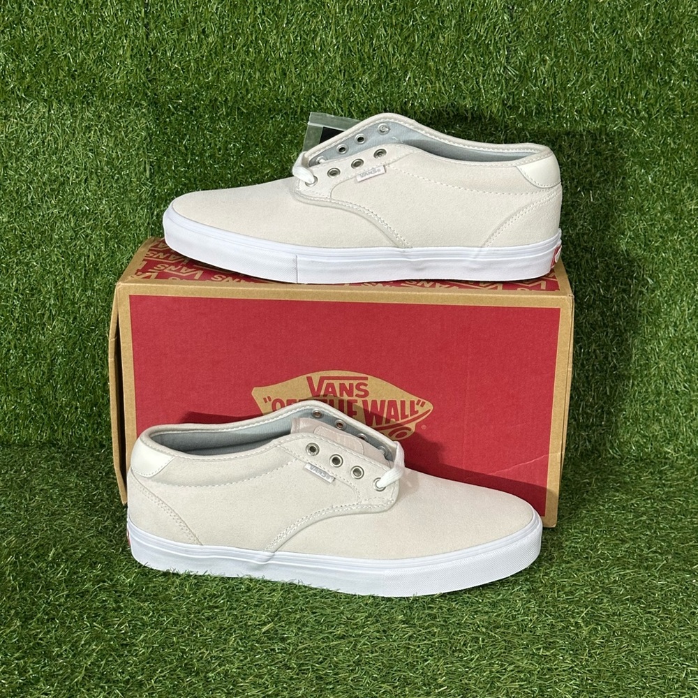 VANS CHIMA FERGUSON SYDNEY PRO SUEDE SKATEBOARD SHOES, SIZE 11 MENS, WHITE/CREAM